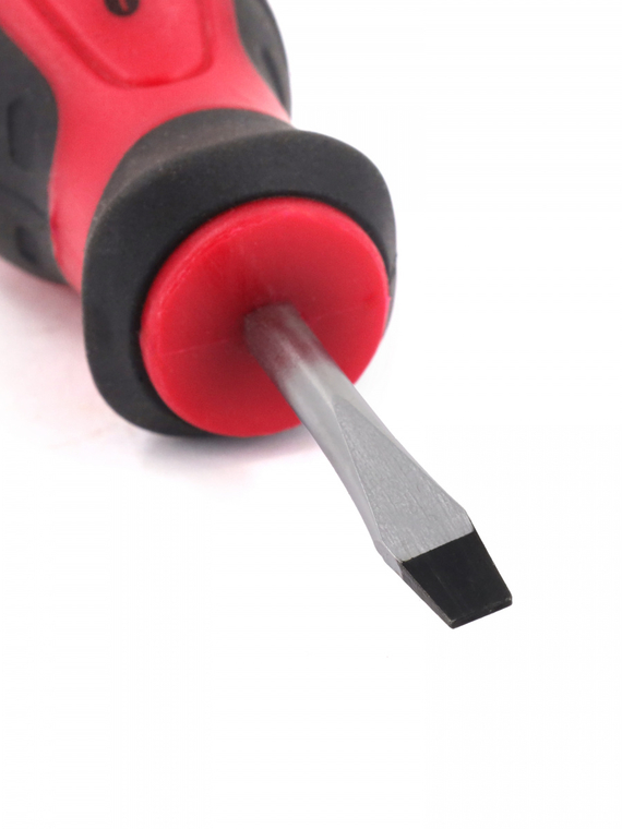 Отвертка шлицевая 5x38 мм c двухкомпонентной рукояткой 