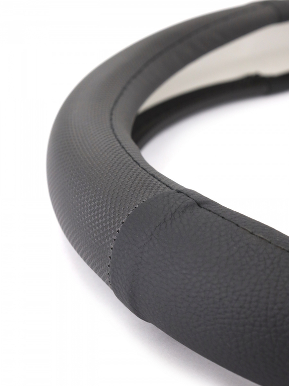 Оплетка руля RedMark комб. экокожа, М размер, карбон-глад.черный