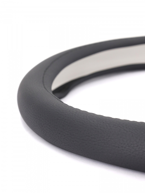 Оплетка руля RedMark экокожа, М размер, черный