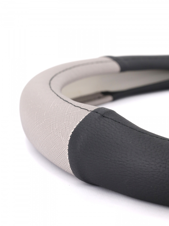 Оплетка руля RedMark комб. экокожа, М размер, черно-серый